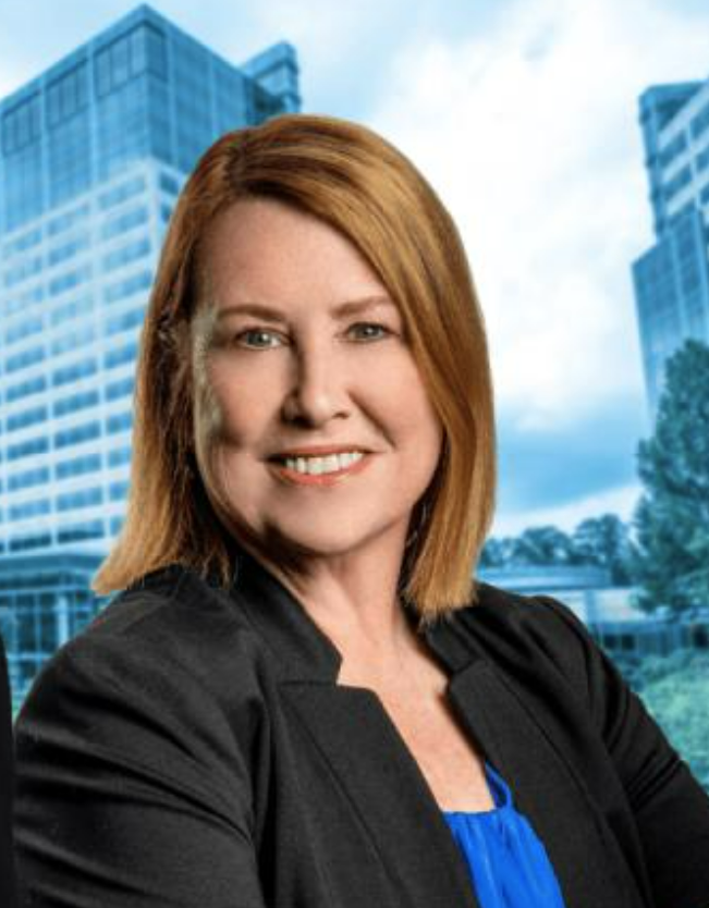 Head shot of Karen Bennett