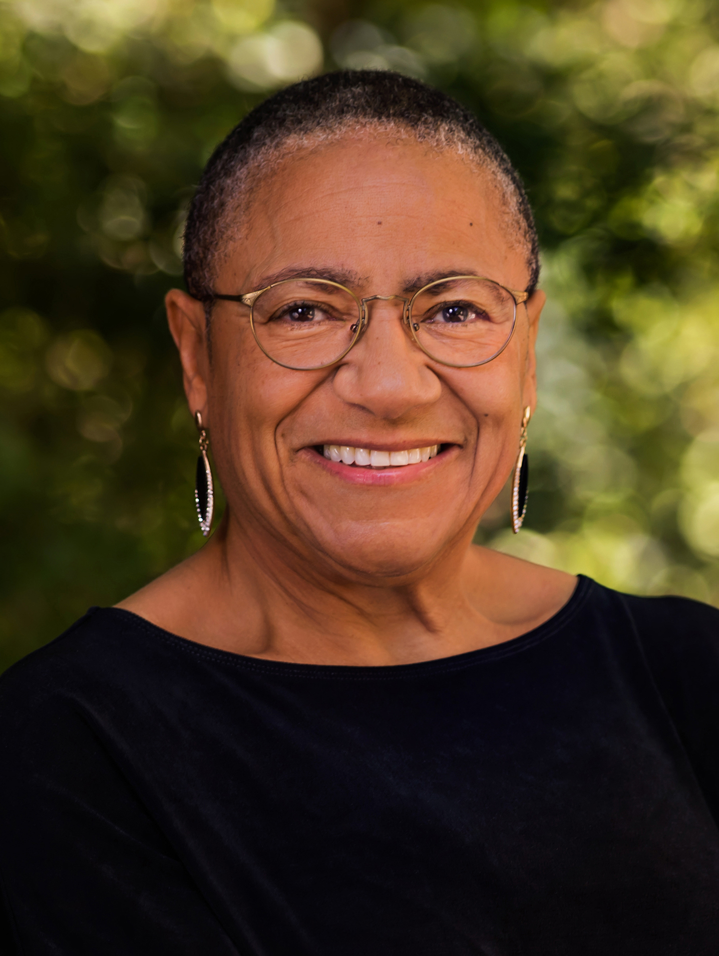Head shot of Dawn Bennett Alexander
