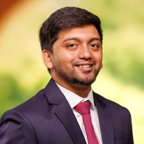 Naveed Ashfaque headshot