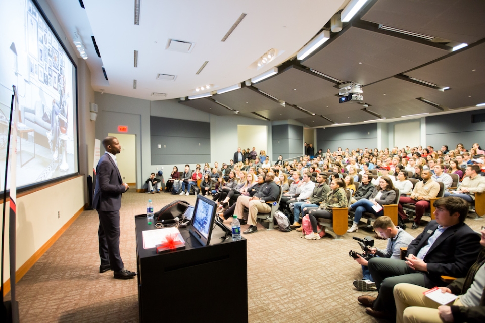 Former UGA football player Mohamed Massaquoi shares his story with Terry students at a Diversity and Inclusion Lecture Series event.