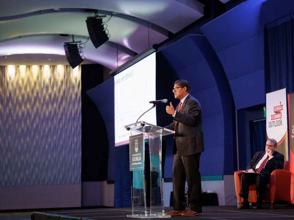 EO26_Santanufromright