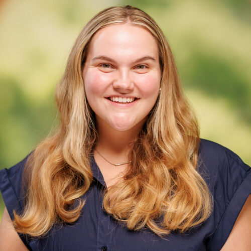 Katie Field headshot