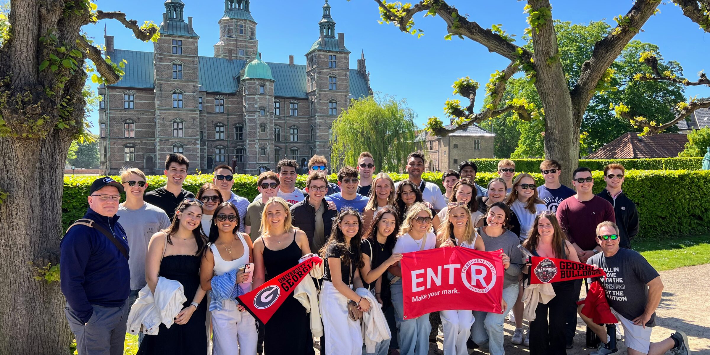 UGA students in group standing in front of Rosenborg Palace in Denmark
