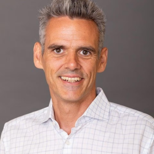 Philipp Schnabl headshot