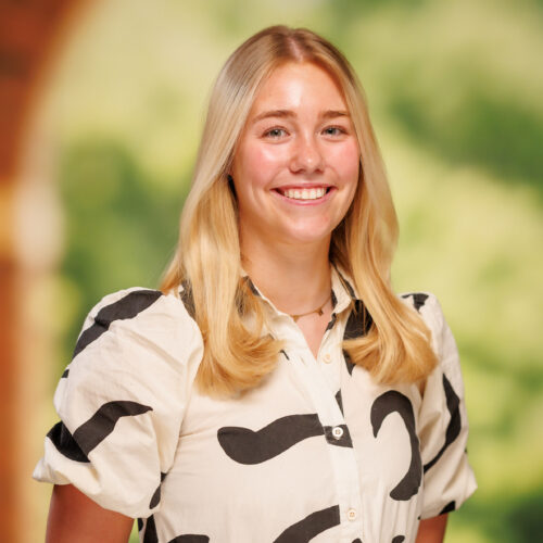 Sophia Steiner headshot