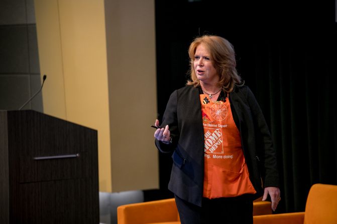 Crystal Hanlon speaks at the Professional Women's Conference.