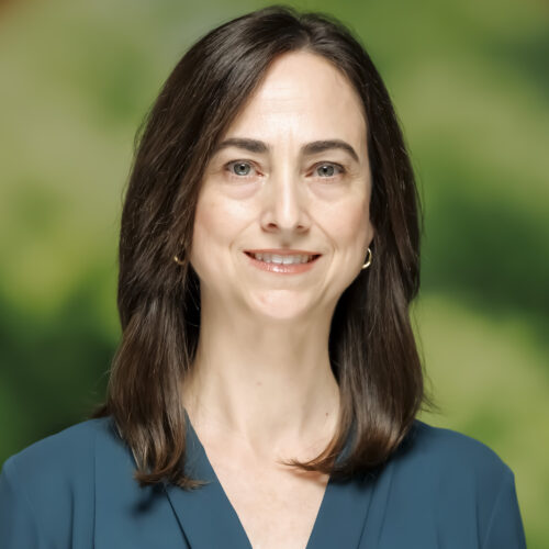 Holly Alderman headshot