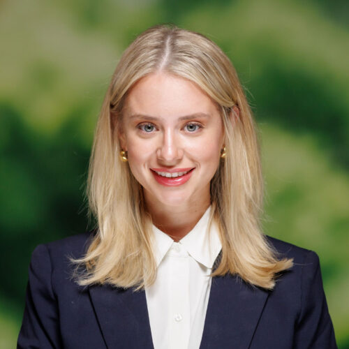Allie Kimpland headshot