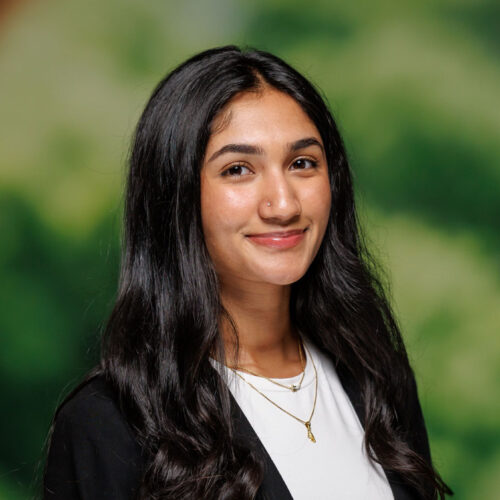 Amruta Challa headshot