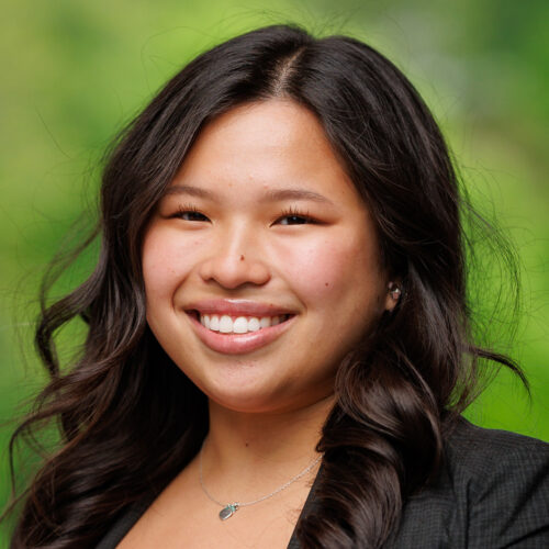 Zoe Cao headshot