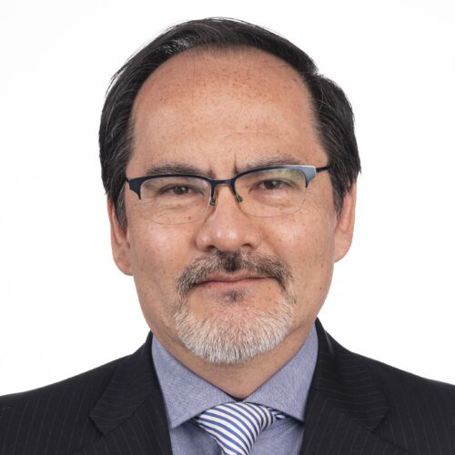 Head shot of Mark Mathews