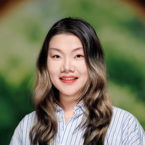 Head shot of Qingyue Huang