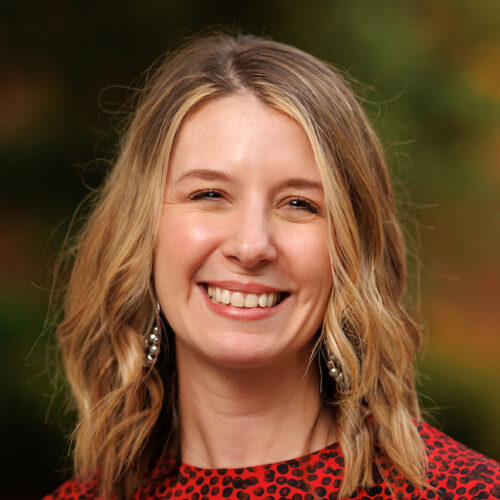 Head shot of Shari King