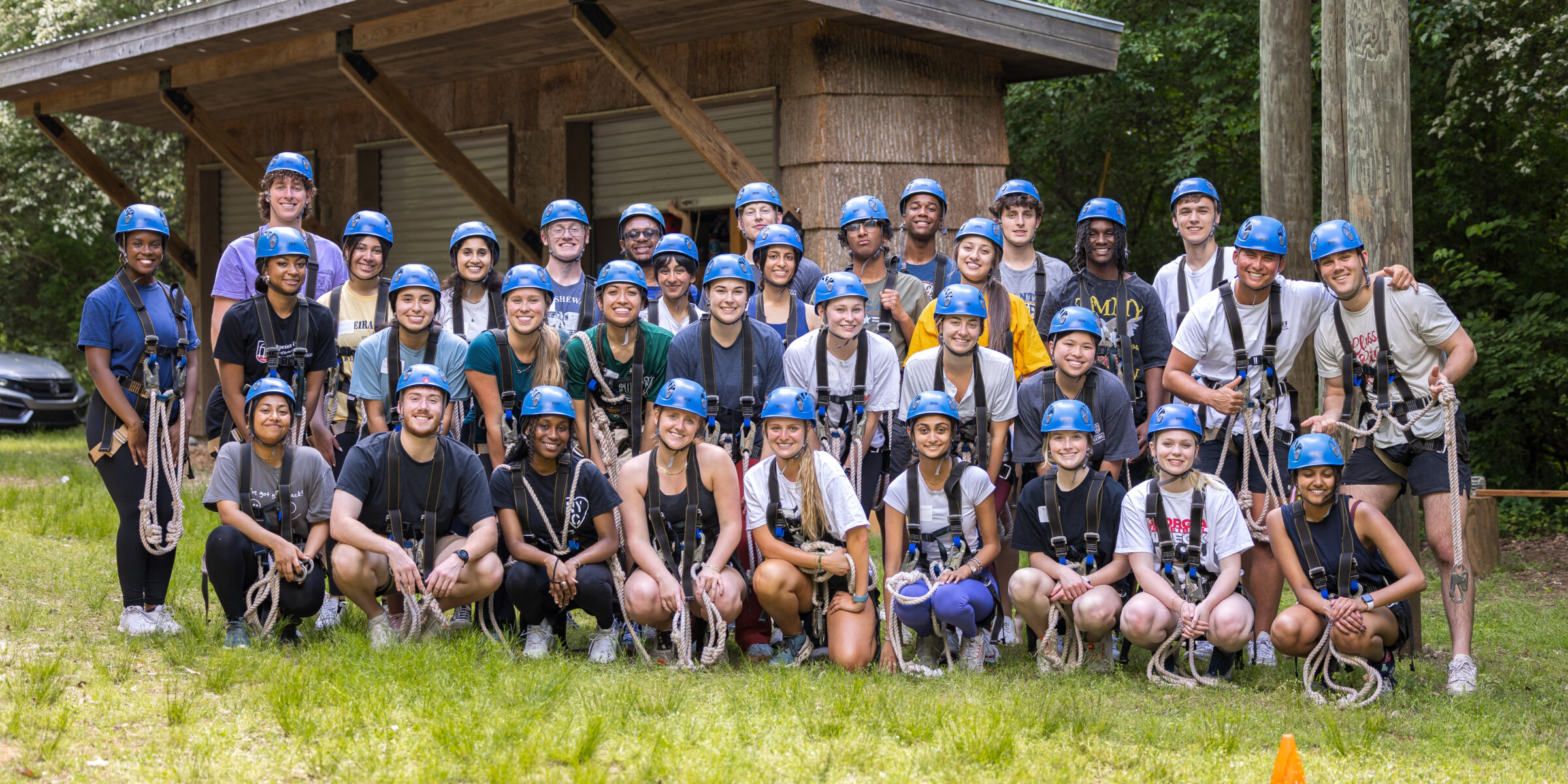 student ambassadors group photo at ropes course